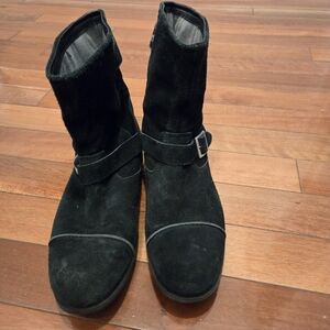 UGG Men’s Lancing Buckle Leather Suede Boots